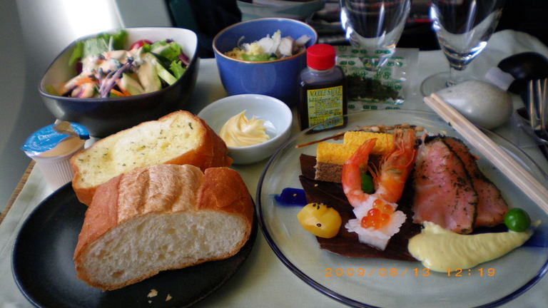 �L�Q�P�C�Ƃ̕�炵