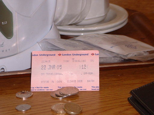 �L�Q�P�C�Ƃ̕�炵