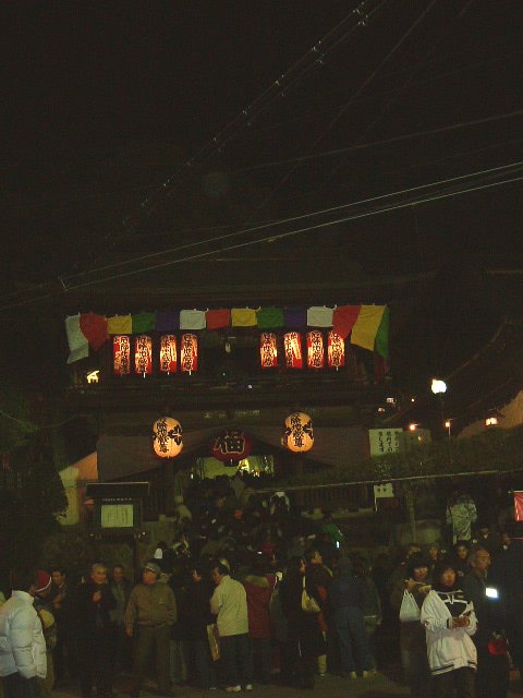 �����N�i�̉����U���߂����E�L�����ɓX