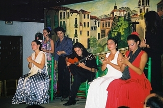 �����N�i�̉����U���߂����E�L�����ɓX