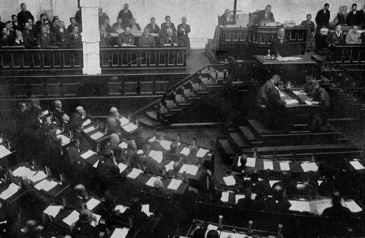 �N�w�����{�Ƃ��������\�ȎЉ�Ɍ����āi���V���j