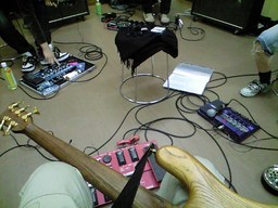 �c�[�ƁE�Ղ��c�[�ƁE���܂ɉ��y���L