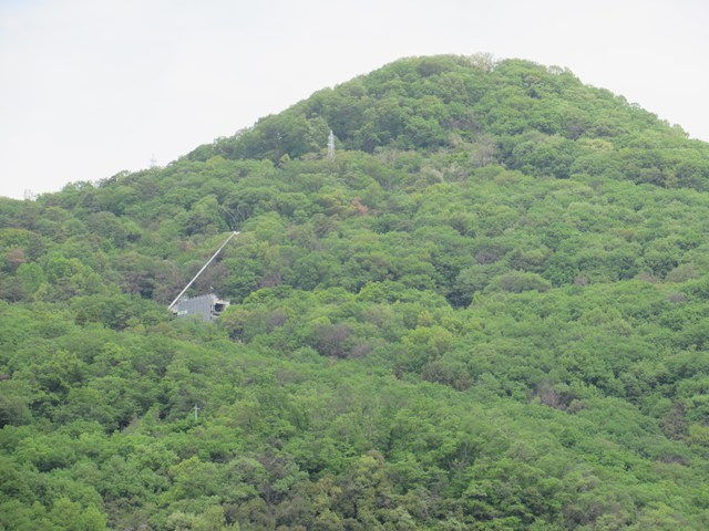 �����R���N���R�̉Ƃ̉�̍H���i����j�i�R�����E�w�тƕ�炵�̑��k���j